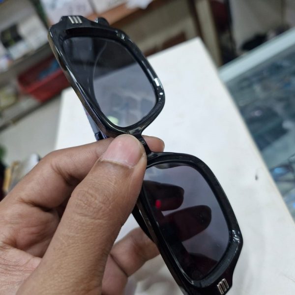 High Quality sunglass Code: 537 - Image 3